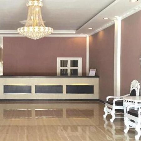 Hotel Graha Soeltan Sunggal Exterior foto